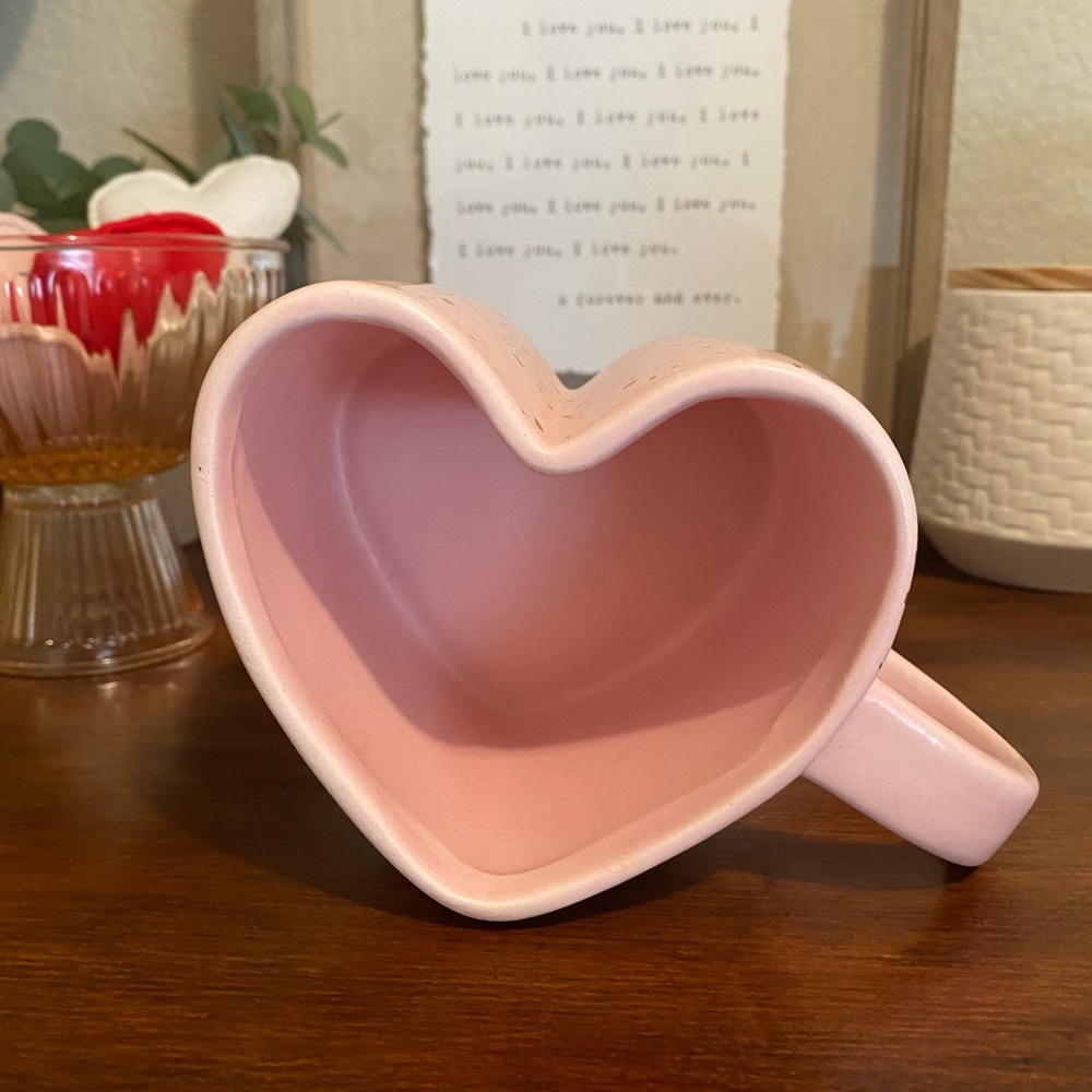 heart shaped mug